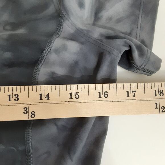 Lululemon Align Tee Crop Short Sleeve Diamond Dye Pitch Gray Womens 8 Scoop Neck - Picture 6 of 9